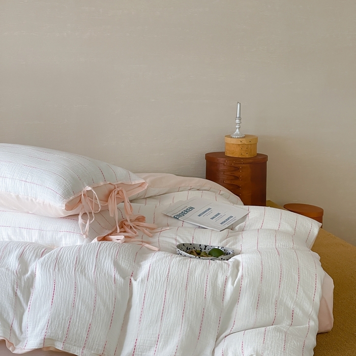 91家纺网 家纺一手货源 找家纺 小春日和2025新款皱皱纱水洗穿绳渐变工艺四件套 弥野 粉