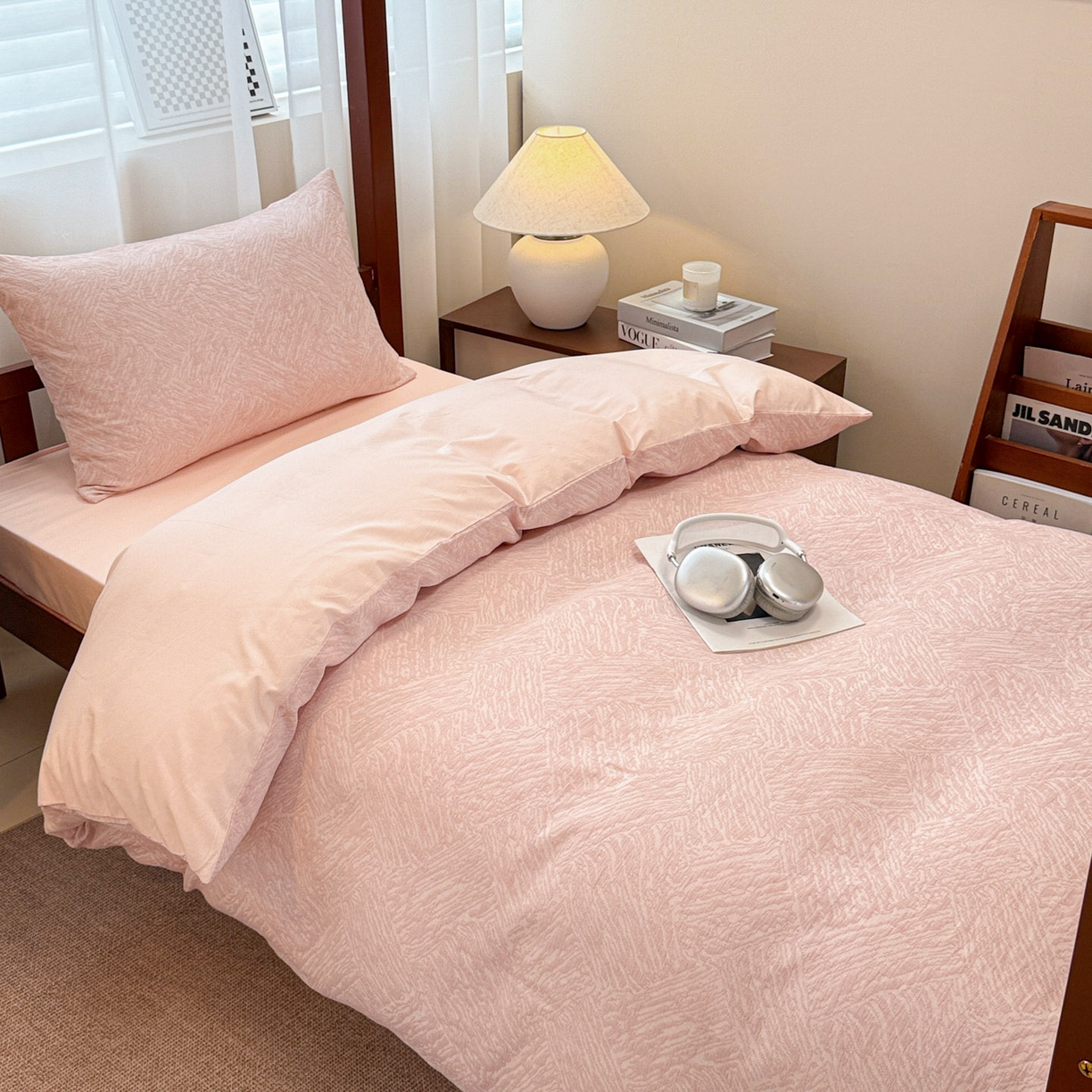 91家纺网 家纺一手货源 找家纺 眠博士 2025新款A类全棉纯棉色织提花三层纱三四件套学生三件套宿舍上下铺 三层纱套件-本色 粉