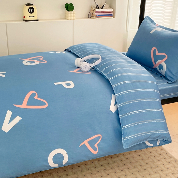 91家纺网 家纺一手货源 找家纺 锦润家纺2025新款全棉13372学生三件套纯棉宿舍六件套 恋心日记