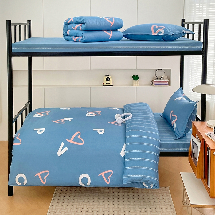 91家纺网 家纺一手货源 找家纺 锦润家纺2025新款全棉13372学生三件套纯棉宿舍六件套 恋心日记