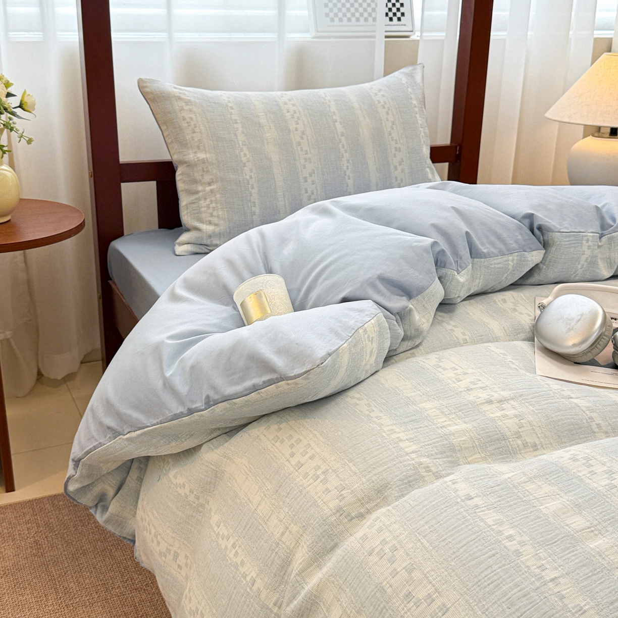 91家纺网 家纺一手货源 找家纺 眠博士 2025新款A类全棉纯棉色织提花三层纱三四件套学生三件套宿舍上下铺 三层纱套件-时光-蓝