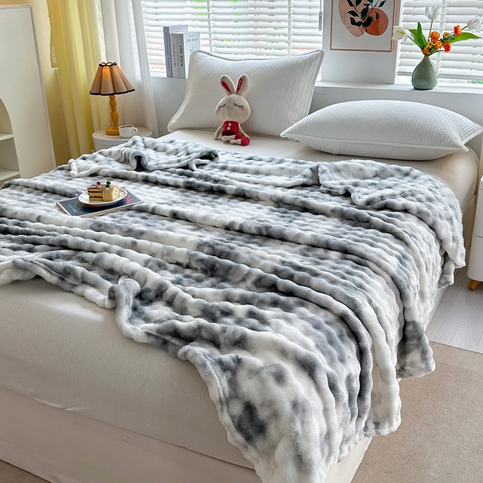 91家纺网 家纺一手货源 找家纺 芸锦豪 2025新款仿兔毛泡泡绒毛毯毯子多功能盖毯-炫彩系列 炫彩灰