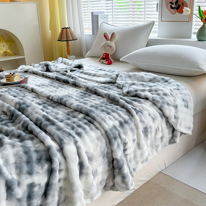 91家纺网 家纺一手货源 找家纺 芸锦豪 2025新款仿兔毛泡泡绒毛毯毯子多功能盖毯-炫彩系列 炫彩灰