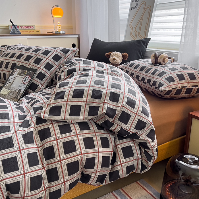 91家纺网 家纺一手货源 找家纺 希丞2025新款复古格子双层纱水洗棉四件套 巴黎之约