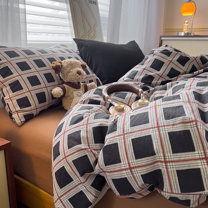 91家纺网 家纺一手货源 找家纺 希丞2025新款复古格子双层纱水洗棉四件套 巴黎之约