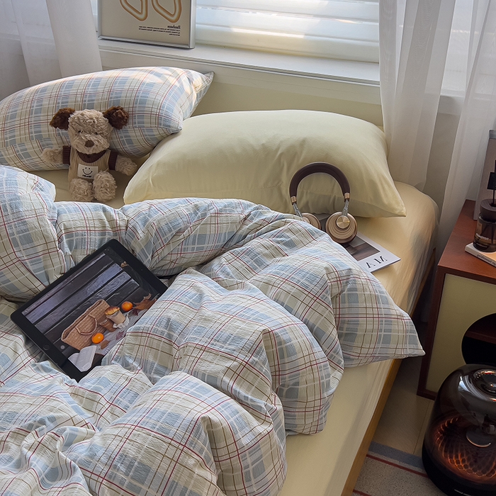 91家纺网 家纺一手货源 找家纺 希丞2025新款复古格子双层纱水洗棉四件套 海盐蓝格