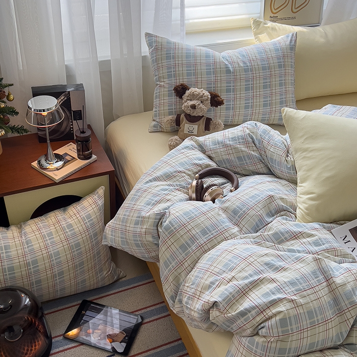 91家纺网 家纺一手货源 找家纺 希丞2025新款复古格子双层纱水洗棉四件套 海盐蓝格