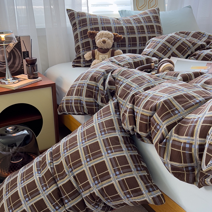 91家纺网 家纺一手货源 找家纺 希丞2025新款复古格子双层纱水洗棉四件套 赫尔学院