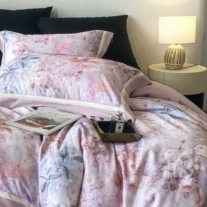 91家纺网 家纺一手货源 找家纺 禾时 2025新款高端100S长绒棉数码印花双拼边全棉纯棉四件套 月畔花香