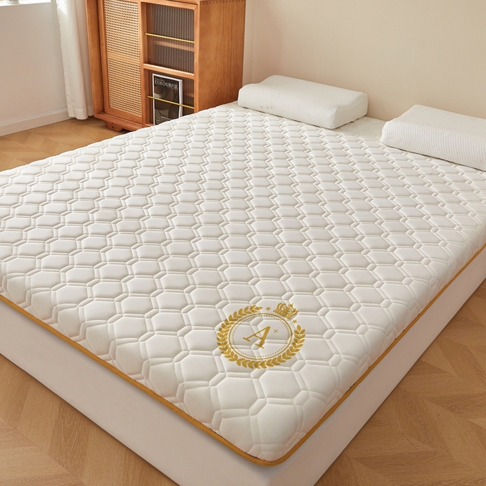 91家纺网 家纺一手货源 找家纺 希廷顿 2025春夏新款足球床垫单床垫 白色-足球-A+烫画