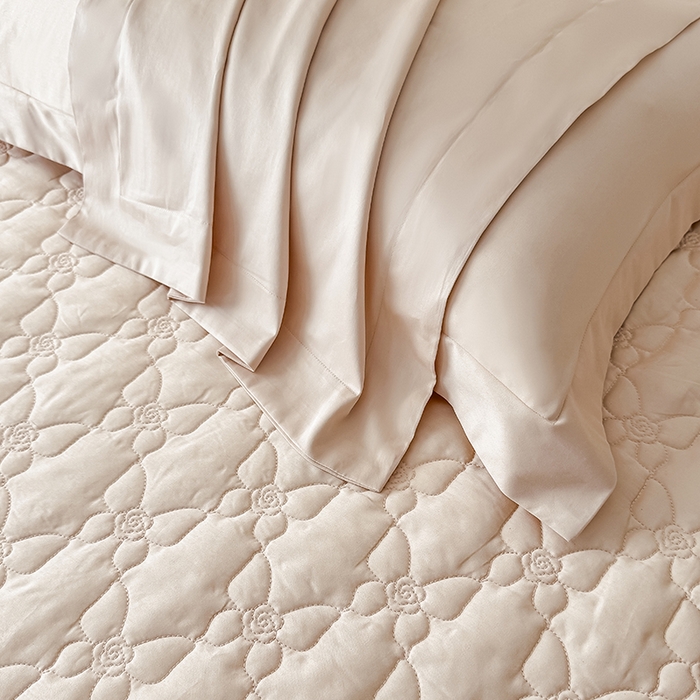 91家纺网 家纺一手货源 找家纺 金喜 2025新款高档100支全棉枕套纯棉宽边枕头套枕头罩 杏粉