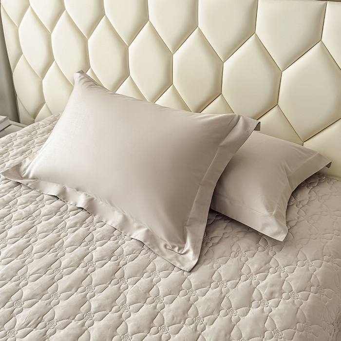 91家纺网 家纺一手货源 找家纺 金喜 2025新款高档100支全棉枕套纯棉宽边枕头套枕头罩 灰粉