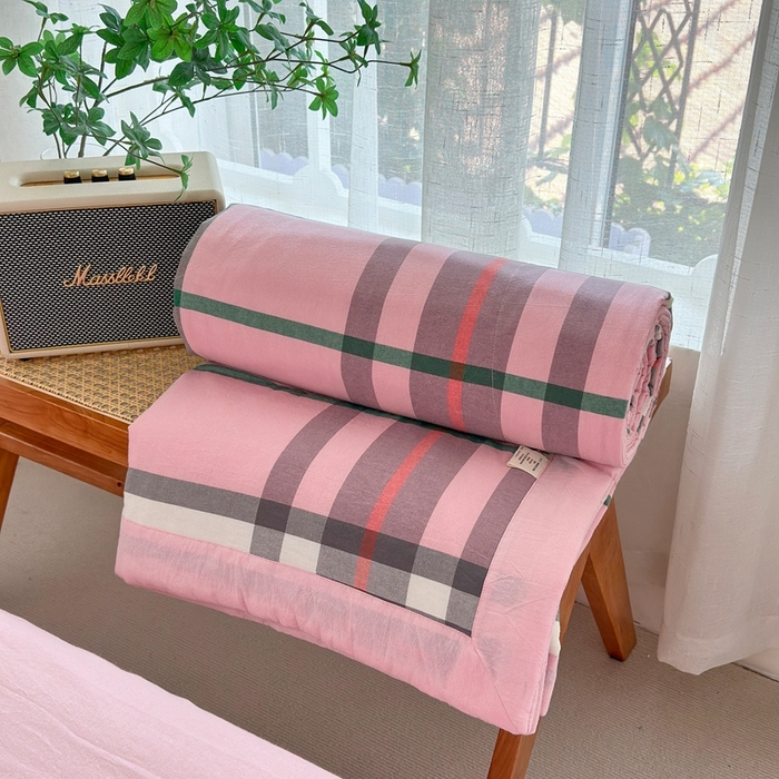 91家纺网 家纺一手货源 找家纺 价格下调三沁2025最新A类大豆纤维全棉色织水洗棉夏被四件套夏凉被空调被子无印良品 粉色恋人