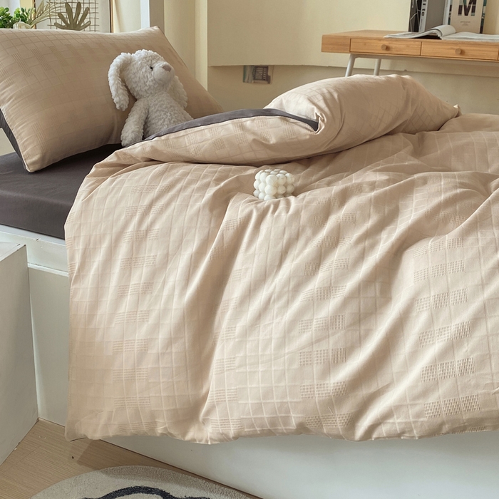 91家纺网 家纺一手货源 找家纺 金鑫汇 2025新款纯色提花三件套 纵横阡陌