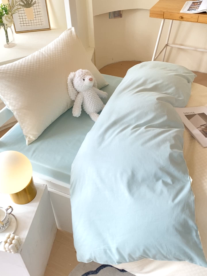 91家纺网 家纺一手货源 找家纺 金鑫汇 2025新款纯色提花三件套 奶昔白+水绿