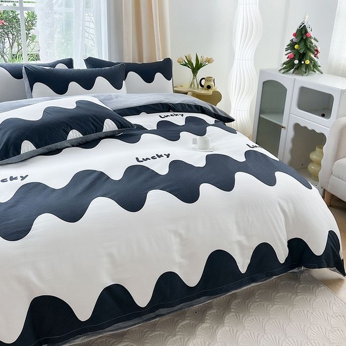 91家纺网 家纺一手货源 找家纺 金鑫汇家纺 2025新款全棉纯棉棉加豆豆绒棉加绒系列四件套 棉加绒-波浪世界