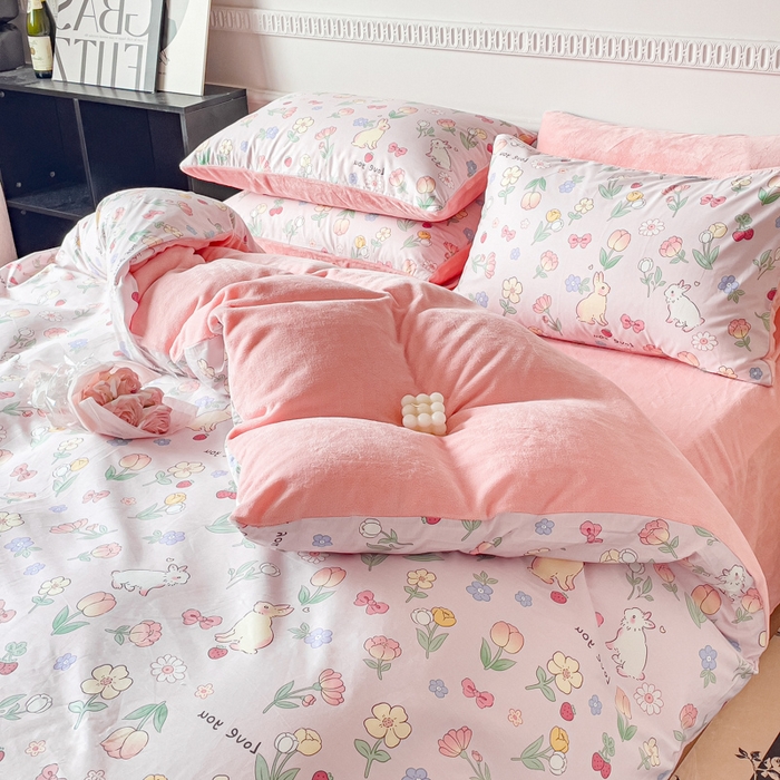 91家纺网 家纺一手货源 找家纺 金鑫汇家纺 2025新款全棉纯棉棉加豆豆绒棉加绒系列四件套 棉加绒-荷枝桃桃
