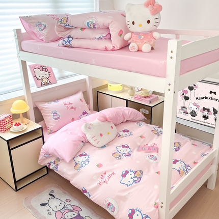 91家纺网 家纺一手货源 找家纺 暮思家居 2025新款三丽鸥授权全棉少女印花系列学生宿舍三件套四件套 kt和熊