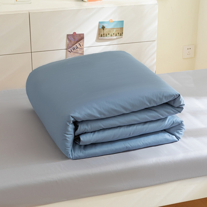 91家纺网 家纺一手货源 找家纺 涵宸家纺 2025新款全棉拼色纯色宿舍套件-米兰 米兰（湖兰+梧桐灰）