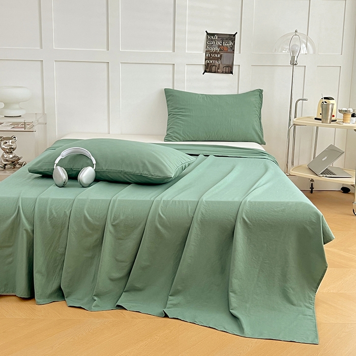 91家纺网 家纺一手货源 找家纺 卡迪熊家纺2025新款水洗m床单 橄榄绿