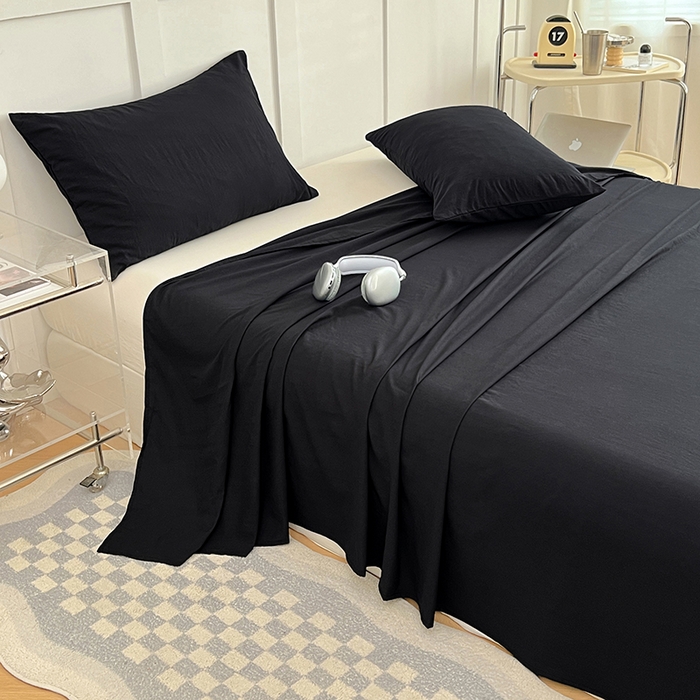 91家纺网 家纺一手货源 找家纺 卡迪熊家纺2025新款水洗m床单 耀夜黑