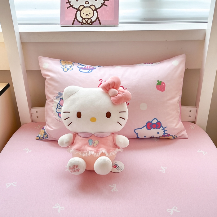 91家纺网 家纺一手货源 找家纺 暮思家居 2025新款三丽鸥授权全棉少女印花系列学生宿舍三件套四件套 kt和熊