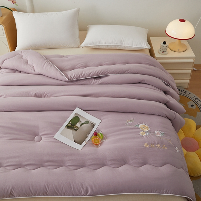 91家纺网 家纺一手货源 找家纺 喜糯糯 2025年新款春秋蛋白棉加厚款被子被芯四季被子被芯直播供货 香芋紫