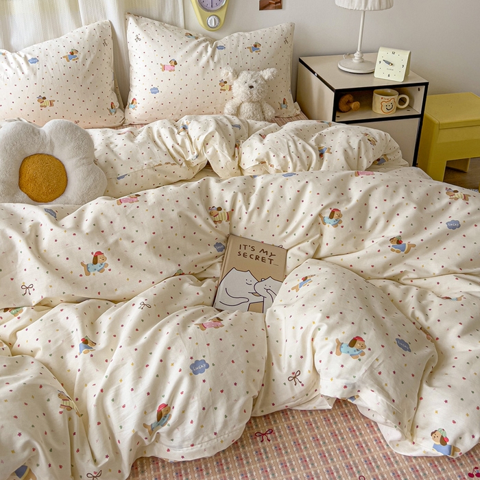 91家纺网 家纺一手货源 找家纺 耀悦家纺 2025新款13070全棉印花四件套 彩色波点腊肠狗