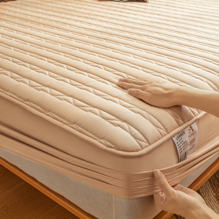 91家纺网 家纺一手货源 找家纺 雪云美2025新款全棉夹棉床笠斜纹A类纯棉床罩可定制尺寸 条纹- 驼色