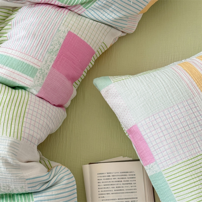 91家纺网 家纺一手货源 找家纺 山舍家居 2025新款母婴级全棉双层皱皱纱四件套 玫莓芭乐-绿