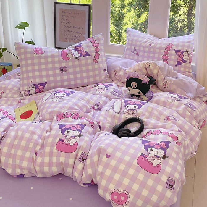 91家纺网 家纺一手货源 找家纺 蓝邻家纺 2025年新款三丽鸥正版授权全棉印花四件套系列-大床图 格子库洛米