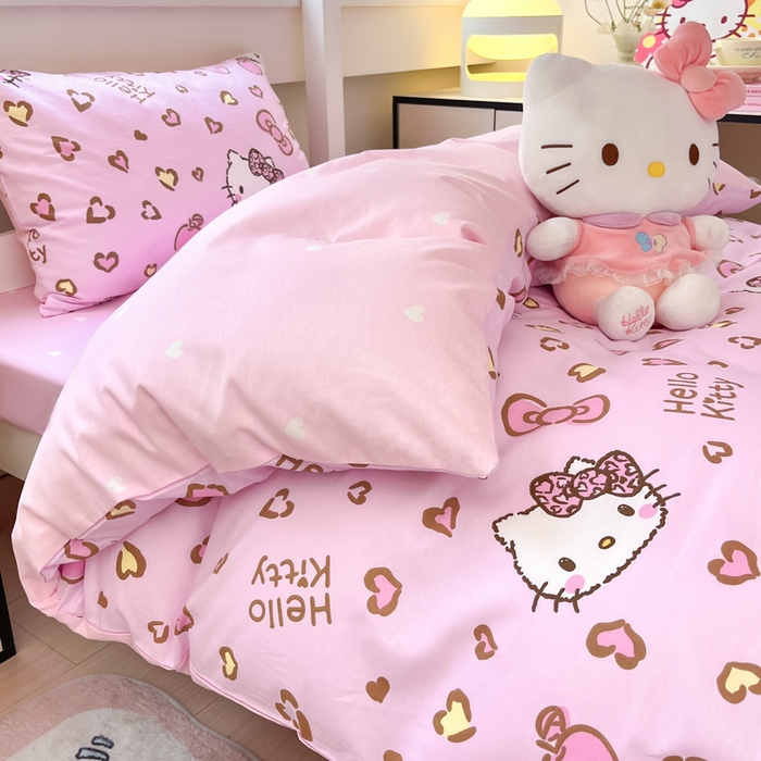 91家纺网 家纺一手货源 找家纺 暮思家居 2025新款三丽鸥授权全棉少女印花系列学生宿舍三件套四件套 凯蒂乐园