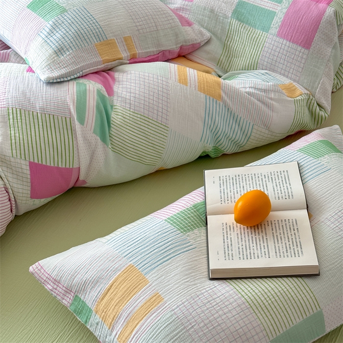 91家纺网 家纺一手货源 找家纺 山舍家居 2025新款母婴级全棉双层皱皱纱四件套 玫莓芭乐-绿