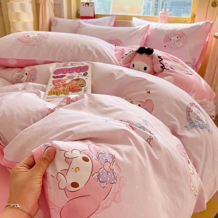 91家纺网 家纺一手货源 找家纺 蓝邻家纺 2025年新款三丽鸥正版授权全棉印花四件套系列-大床图 小兔美乐蒂