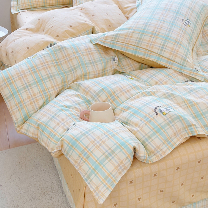 91家纺网 家纺一手货源 找家纺 铭博家纺 2025新款直播爆款全棉纯棉四件套 吊边一字绣工艺款四件套 格诺狗