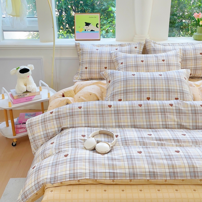 91家纺网 家纺一手货源 找家纺 铭博家纺 2025新款直播爆款全棉纯棉四件套 吊边一字绣工艺款四件套 加州甜心-咖