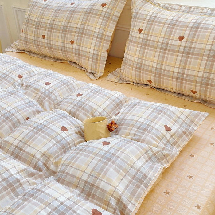 91家纺网 家纺一手货源 找家纺 铭博家纺 2025新款直播爆款全棉纯棉四件套 吊边一字绣工艺款四件套 加州甜心-咖