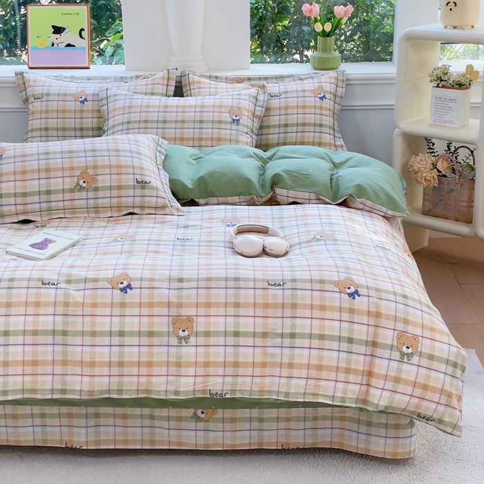 91家纺网 家纺一手货源 找家纺 铭博家纺 2025新款直播爆款全棉纯棉四件套 吊边一字绣工艺款四件套 艾格小熊