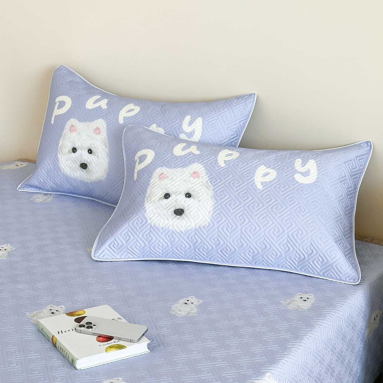 91家纺网 家纺一手货源 找家纺 琳可家居 2025春夏新款轻奢宽边数码印花兰精天丝床盖萌物系列 萌宠小狗