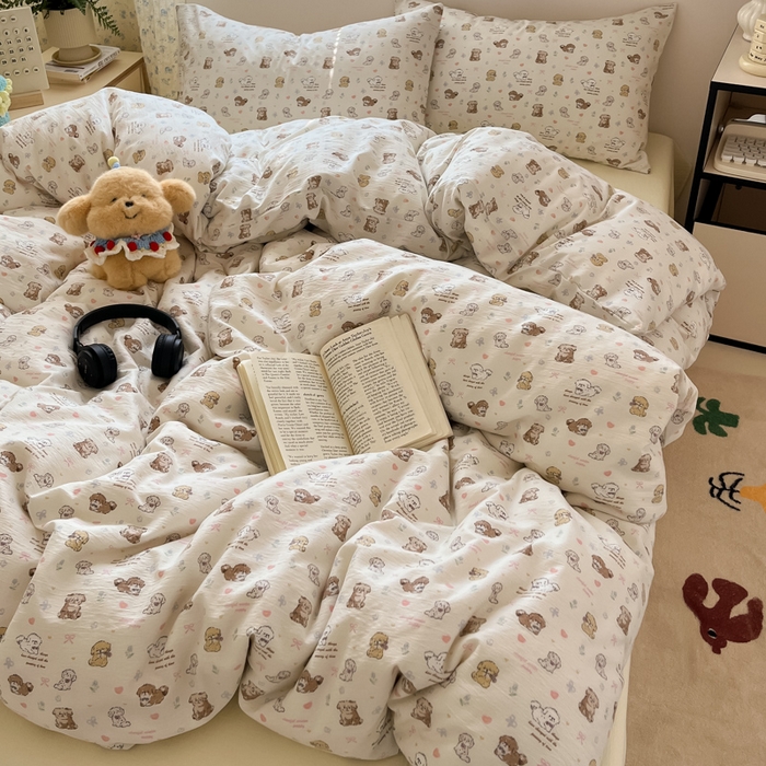 91家纺网 家纺一手货源 找家纺 玉海棠家纺 2025新款云感提花双层纱印花系列四件套-场景一 布丁狗