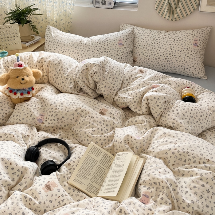 91家纺网 家纺一手货源 找家纺 玉海棠家纺 2025新款云感提花双层纱印花系列四件套-场景一 诺言兔兔