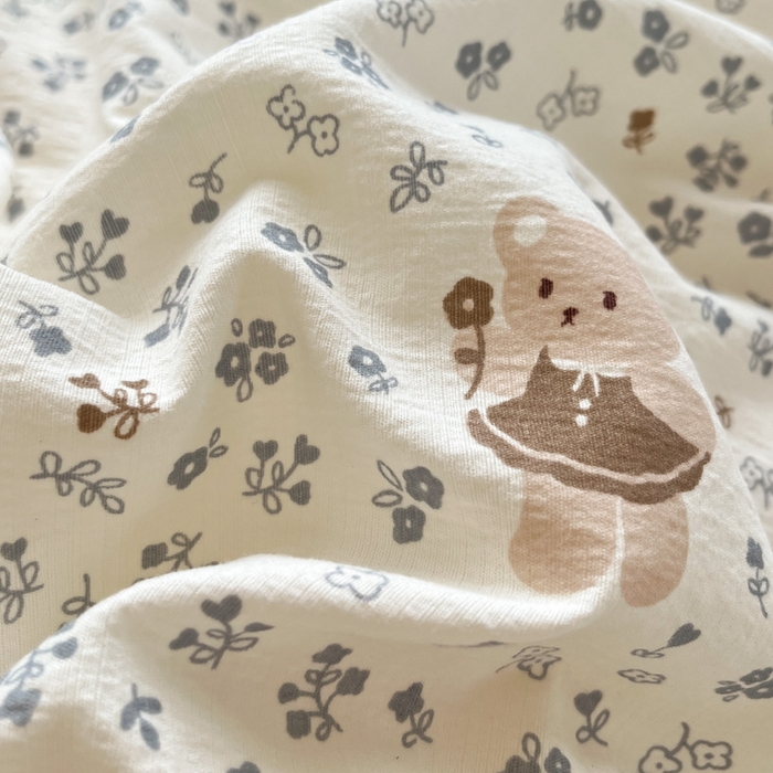 91家纺网 家纺一手货源 找家纺 玉海棠家纺 2025新款云感提花双层纱印花系列四件套-场景一 诺言兔兔