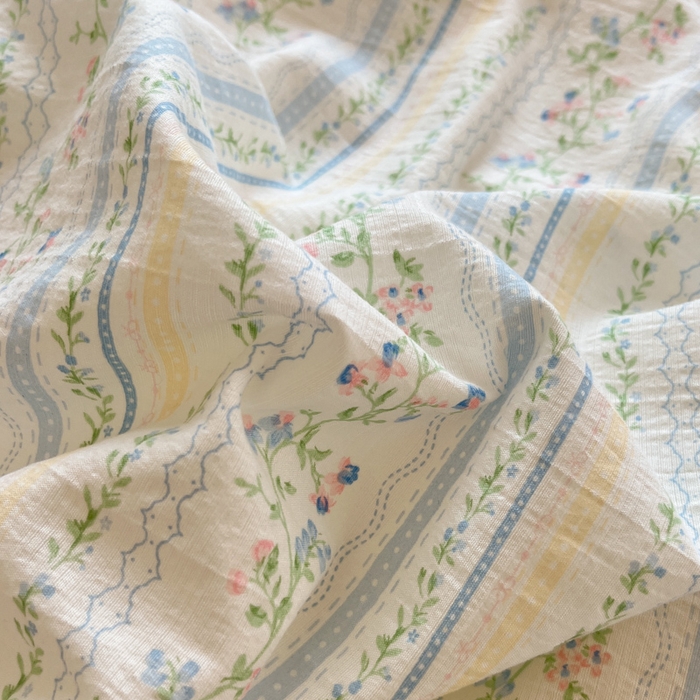 91家纺网 家纺一手货源 找家纺 玉海棠家纺 2025新款云感提花双层纱印花系列四件套-场景一 晴天