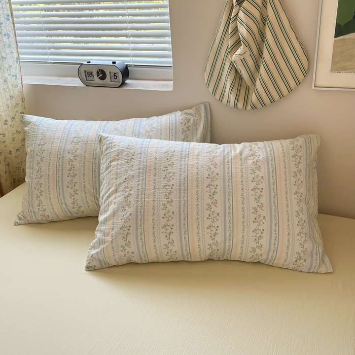 91家纺网 家纺一手货源 找家纺 玉海棠家纺 2025新款云感提花双层纱印花系列四件套-场景一 晴天