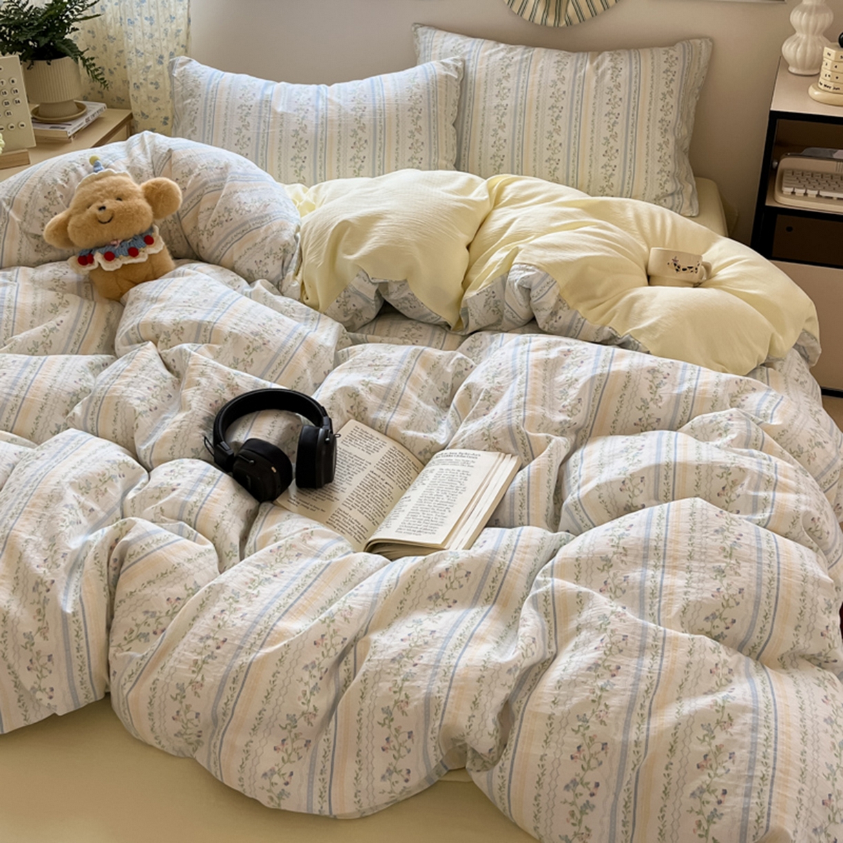 91家纺网 家纺一手货源 找家纺 玉海棠家纺 2025新款云感提花双层纱印花系列四件套-场景一 晴天