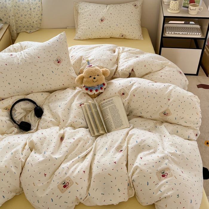 91家纺网 家纺一手货源 找家纺 玉海棠家纺 2025新款云感提花双层纱印花系列四件套-场景一 芝士奶酪