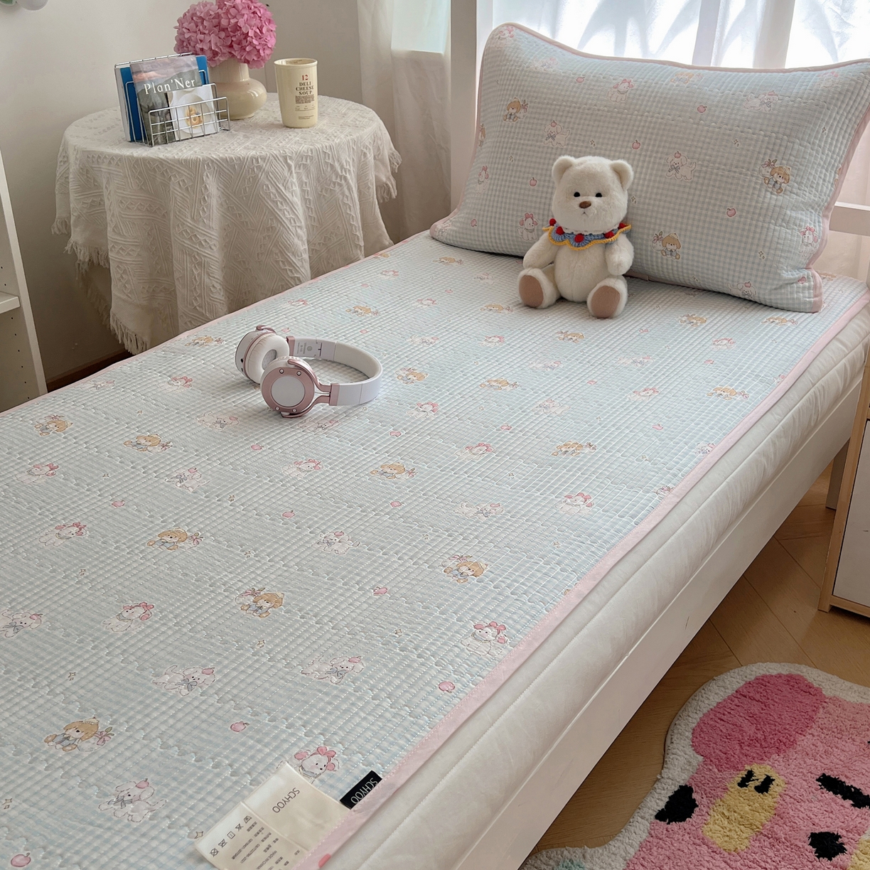 六巷胡同 2025新款INS卡通A类双面全棉绗缝夹棉学生床盖 床盖-羞羞苹果犬