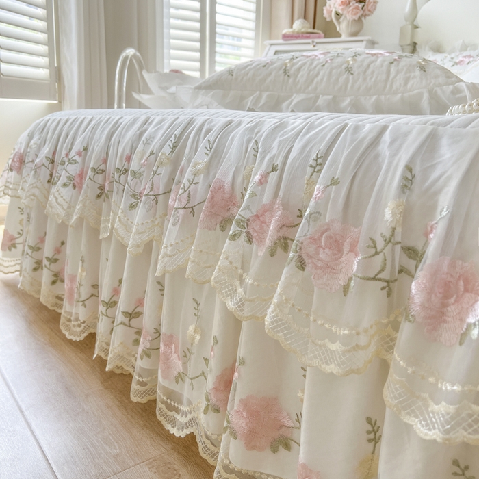 91家纺网 家纺一手货源 找家纺 恋尚 2025新款木棉蕾丝床裙单品床裙床裙单件-泡芙（控价135起） 泡芙-奶白