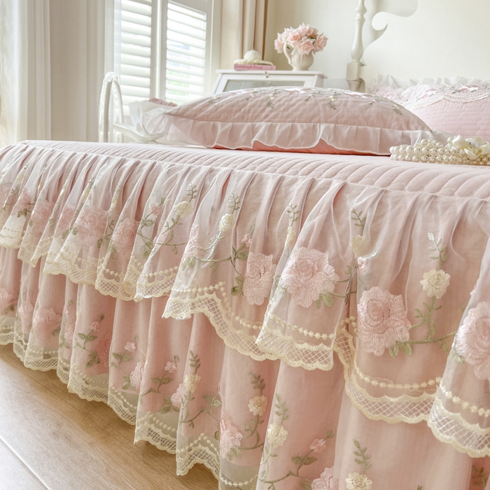 91家纺网 家纺一手货源 找家纺 恋尚 2025新款木棉蕾丝床裙单品床裙床裙单件-泡芙（控价135起） 泡芙-清新玉