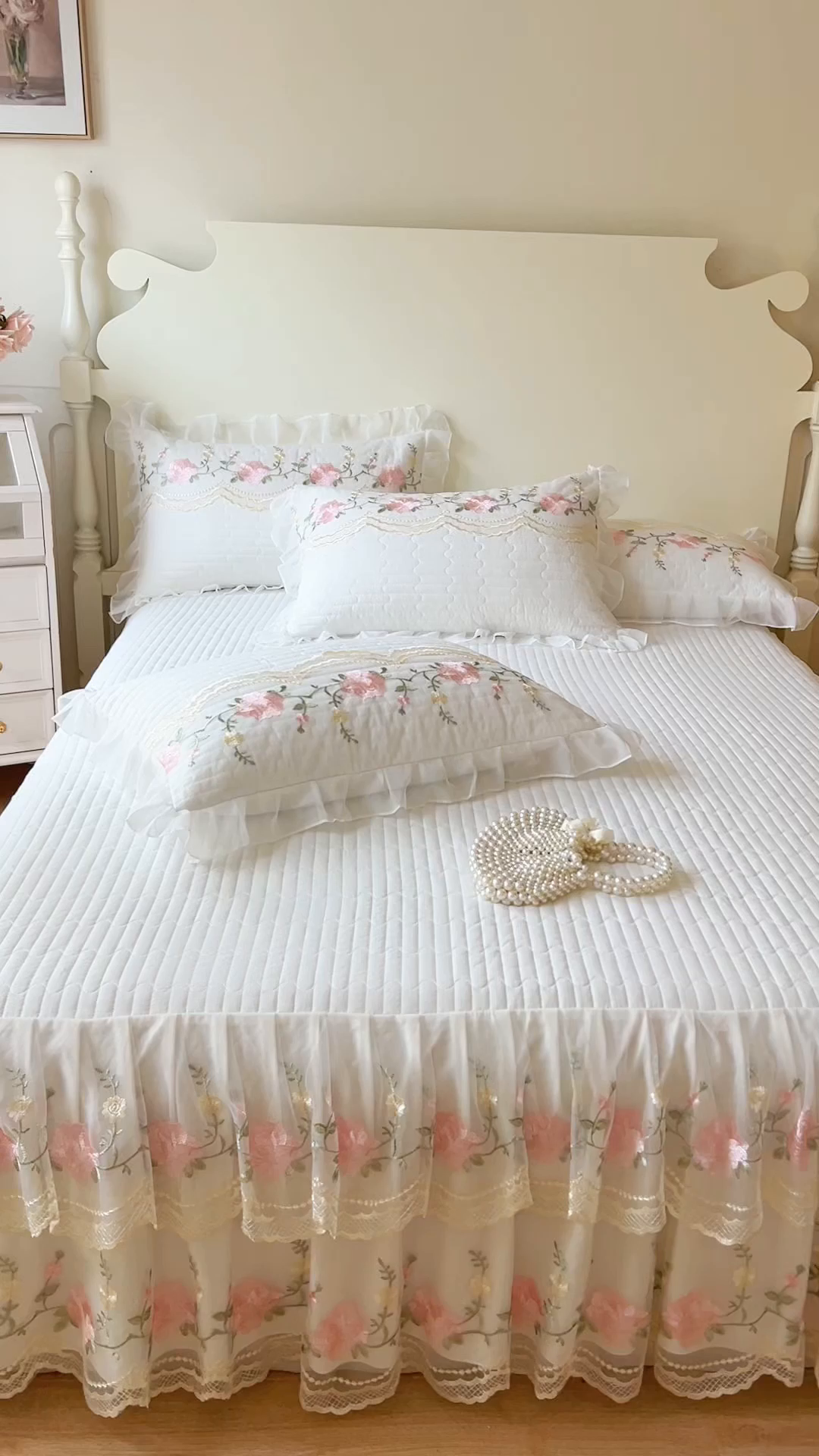 91家纺网 家纺一手货源 找家纺 恋尚 2025新款木棉蕾丝床裙单品床裙床裙单件-泡芙（控价135起） 泡芙-奶白